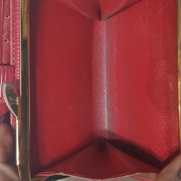 Louis Vuitton Red Epi Kisslock Wallet - Picture 5 of 8